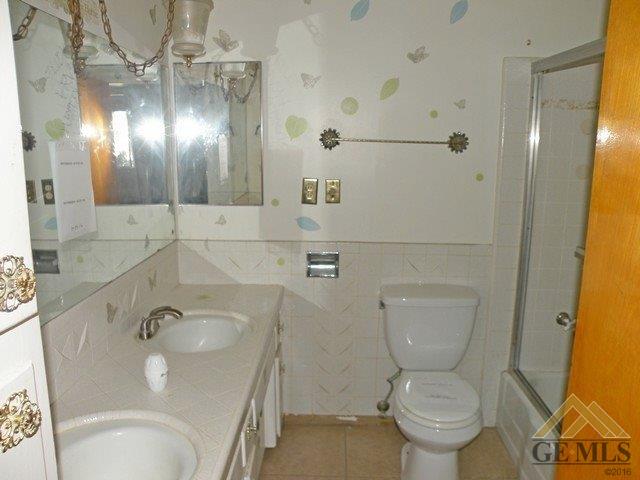 7609 Delight Ave, Lamont, CA 93241 photo 11