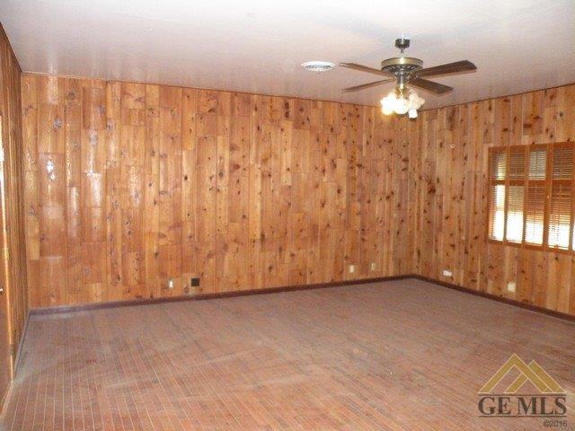7609 Delight Ave, Lamont, CA 93241 photo 14