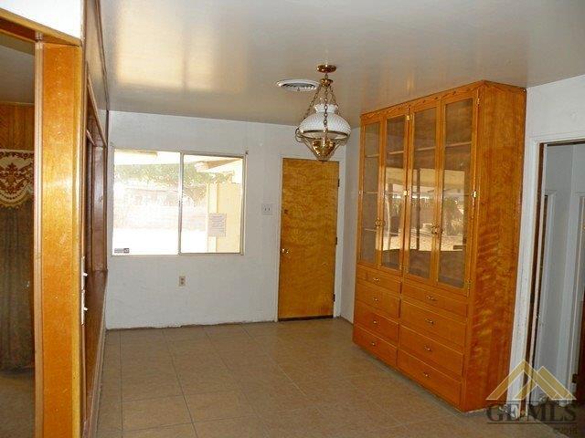 7609 Delight Ave, Lamont, CA 93241 photo 7