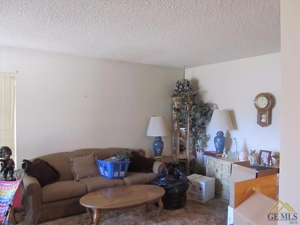22160 Buena Vista St, Tehachapi, CA 93561 photo 5