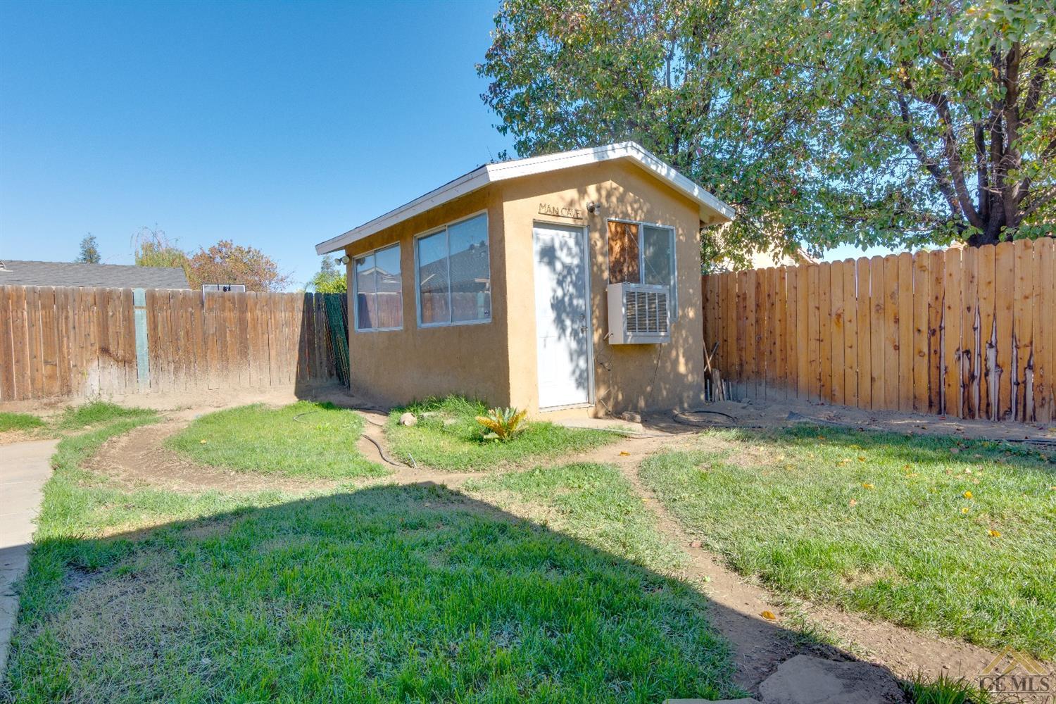 8112 Wolfpack Dr, Bakersfield, CA 93313 photo 24