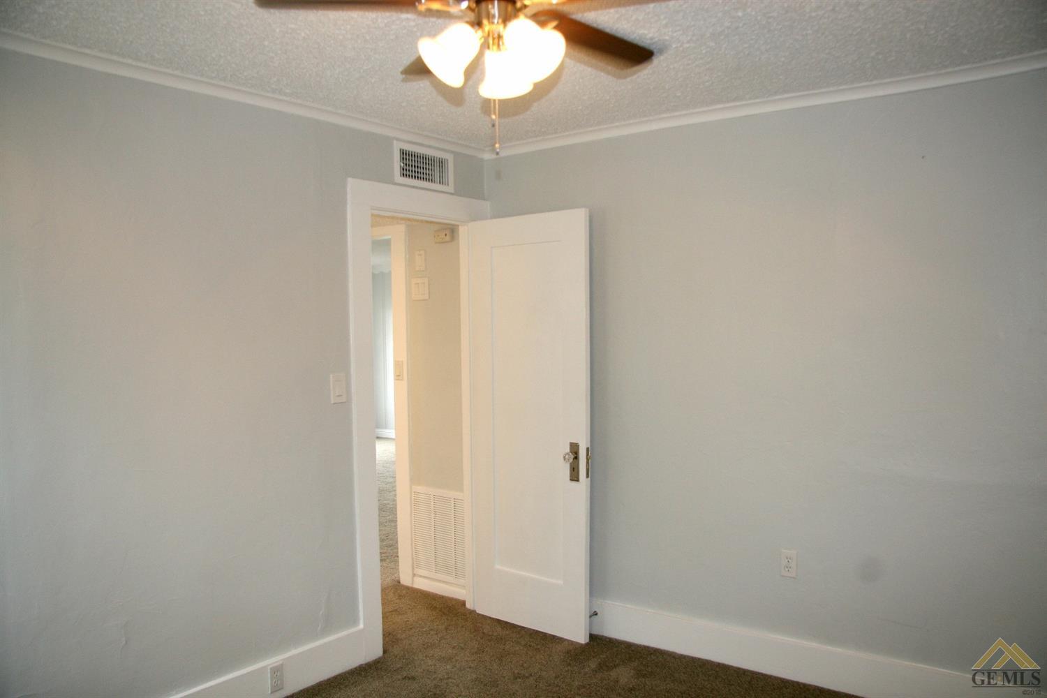 209 A St, Taft, CA 93268 photo 9