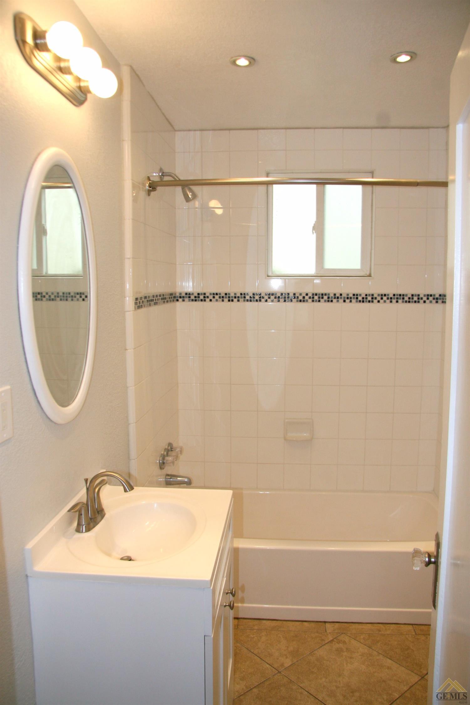 209 A St, Taft, CA 93268 photo 17