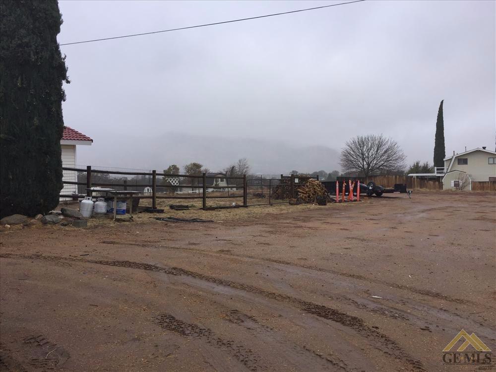 21265 Woodford Tehachapi Rd, Tehachapi, CA 93561 photo 23
