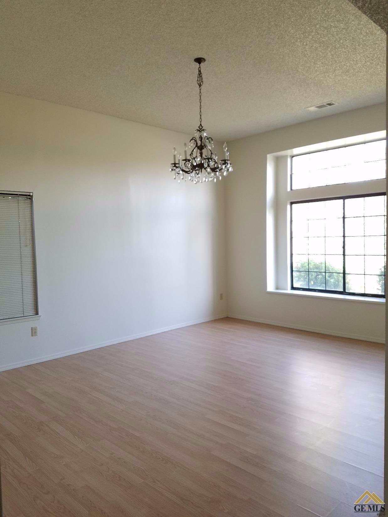 4113 Northwind Dr, Bakersfield, CA 93313 photo 3