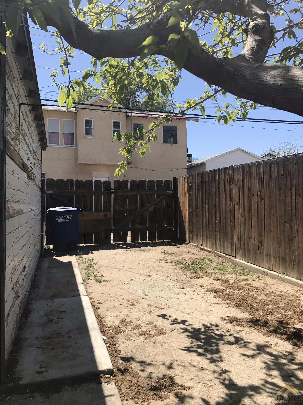 211 B St, Taft, CA 93268 photo 16