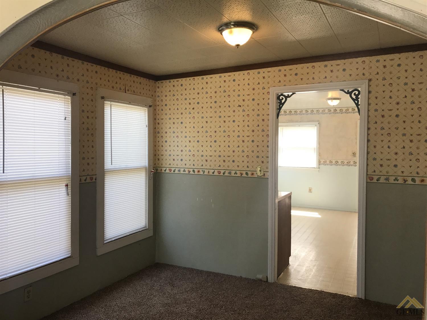 211 B St, Taft, CA 93268 photo 5