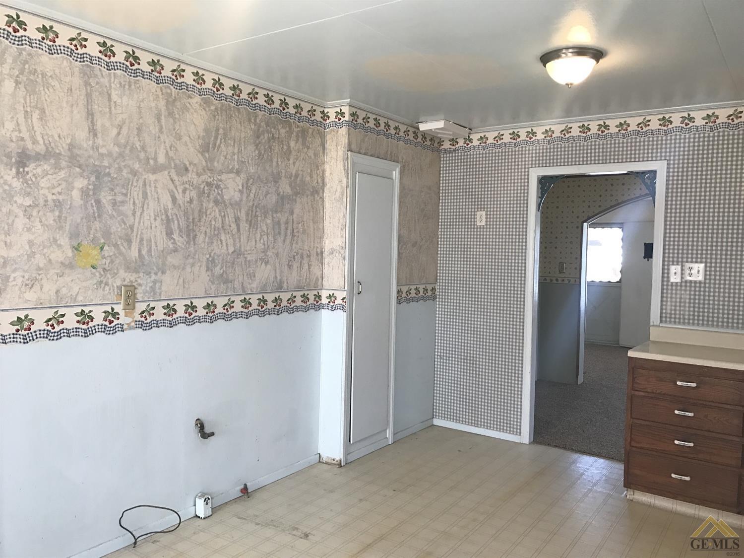 211 B St, Taft, CA 93268 photo 6