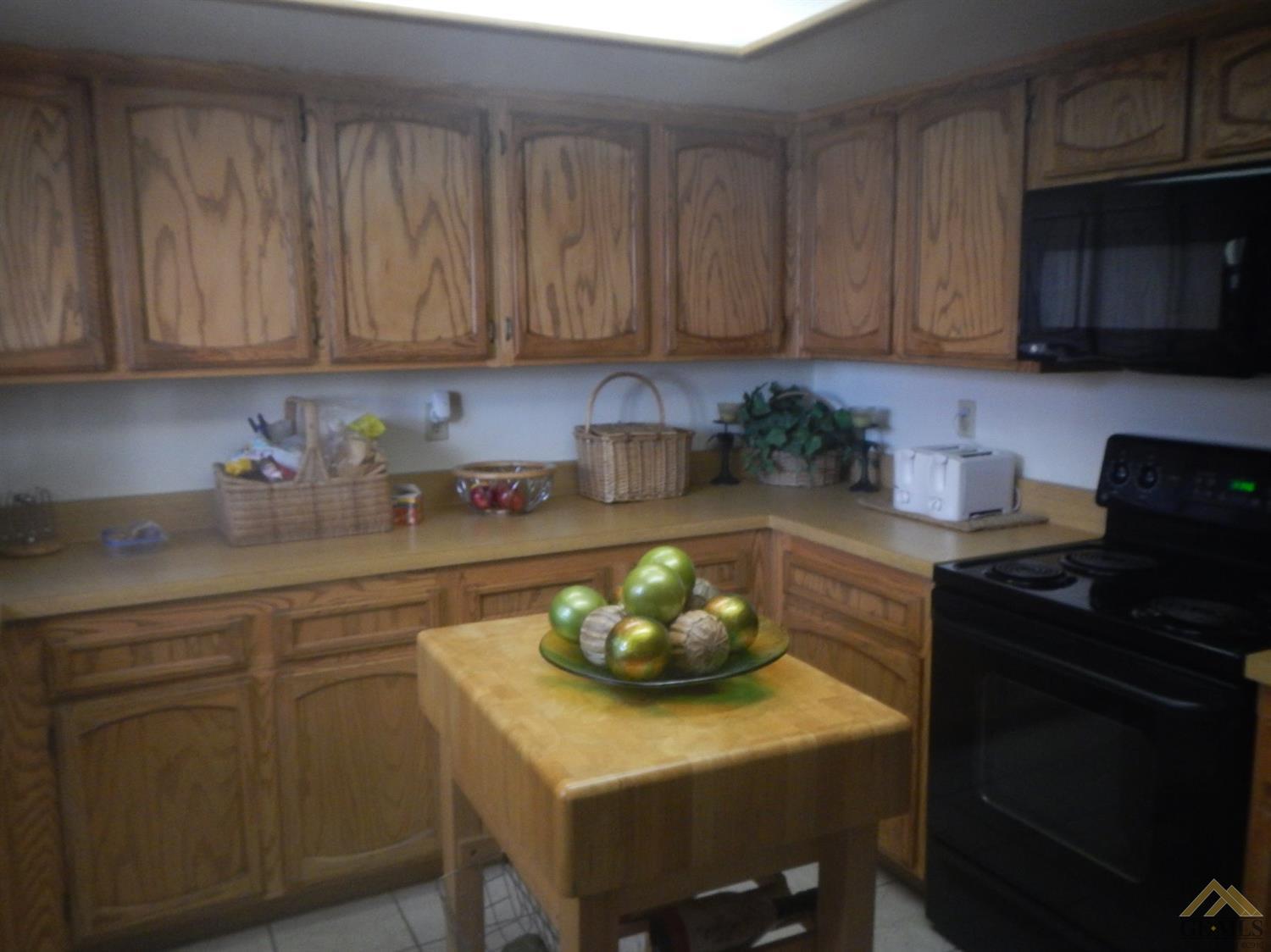 4300 Rosewall St, Bakersfield, CA 93313 photo 8