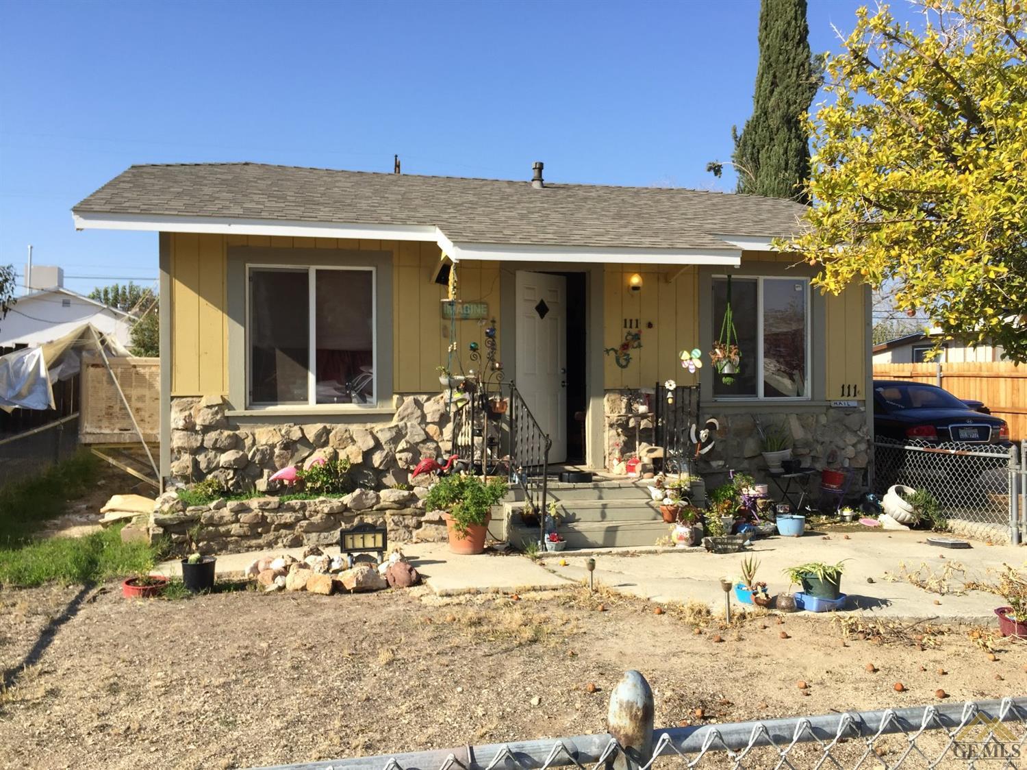 111 Adams St, Taft, CA 93268 photo 1