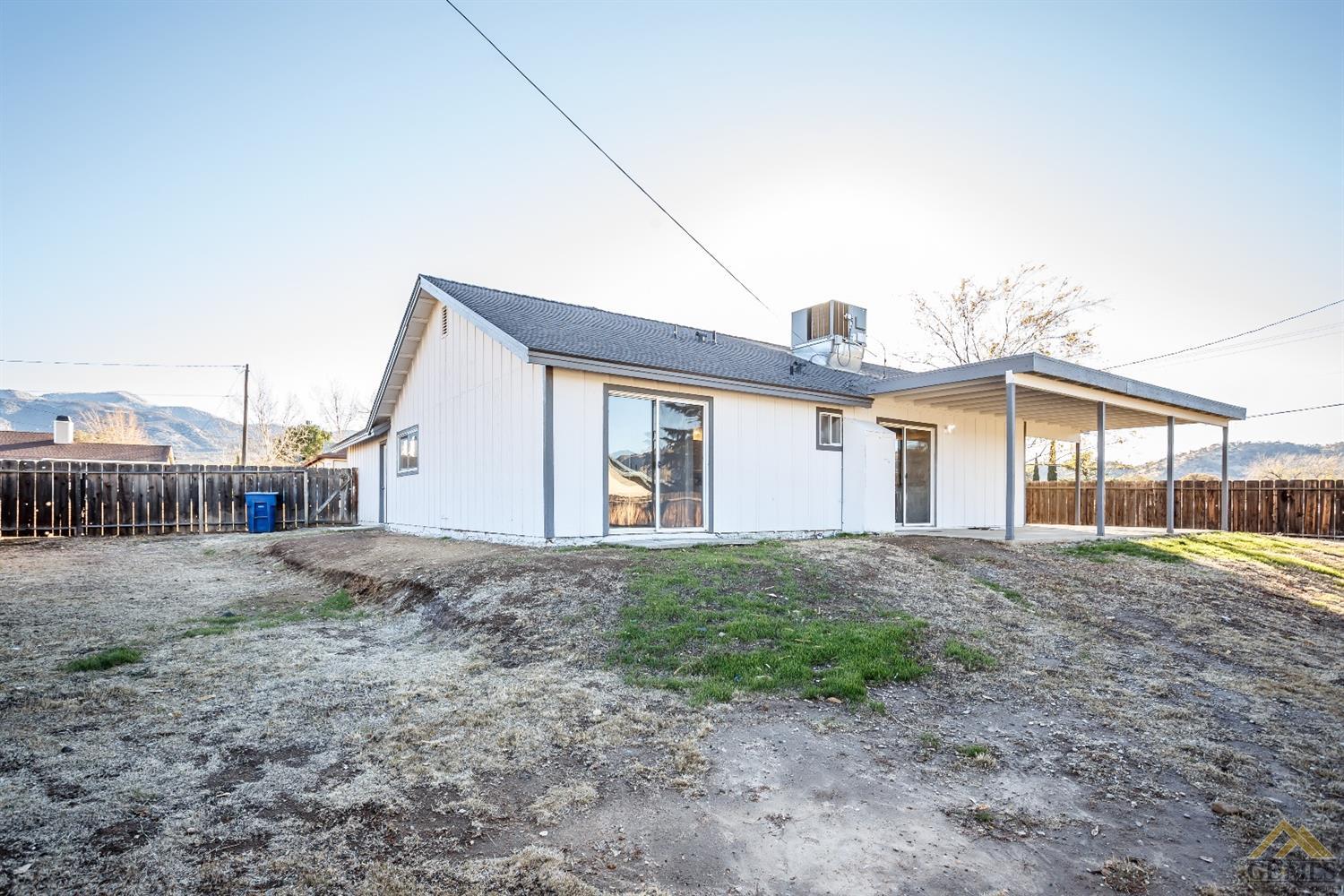 21200 Woodford Tehachapi Rd, Tehachapi, CA 93561 photo 23