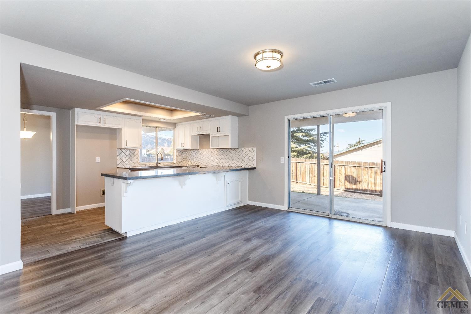 21200 Woodford Tehachapi Rd, Tehachapi, CA 93561 photo 6