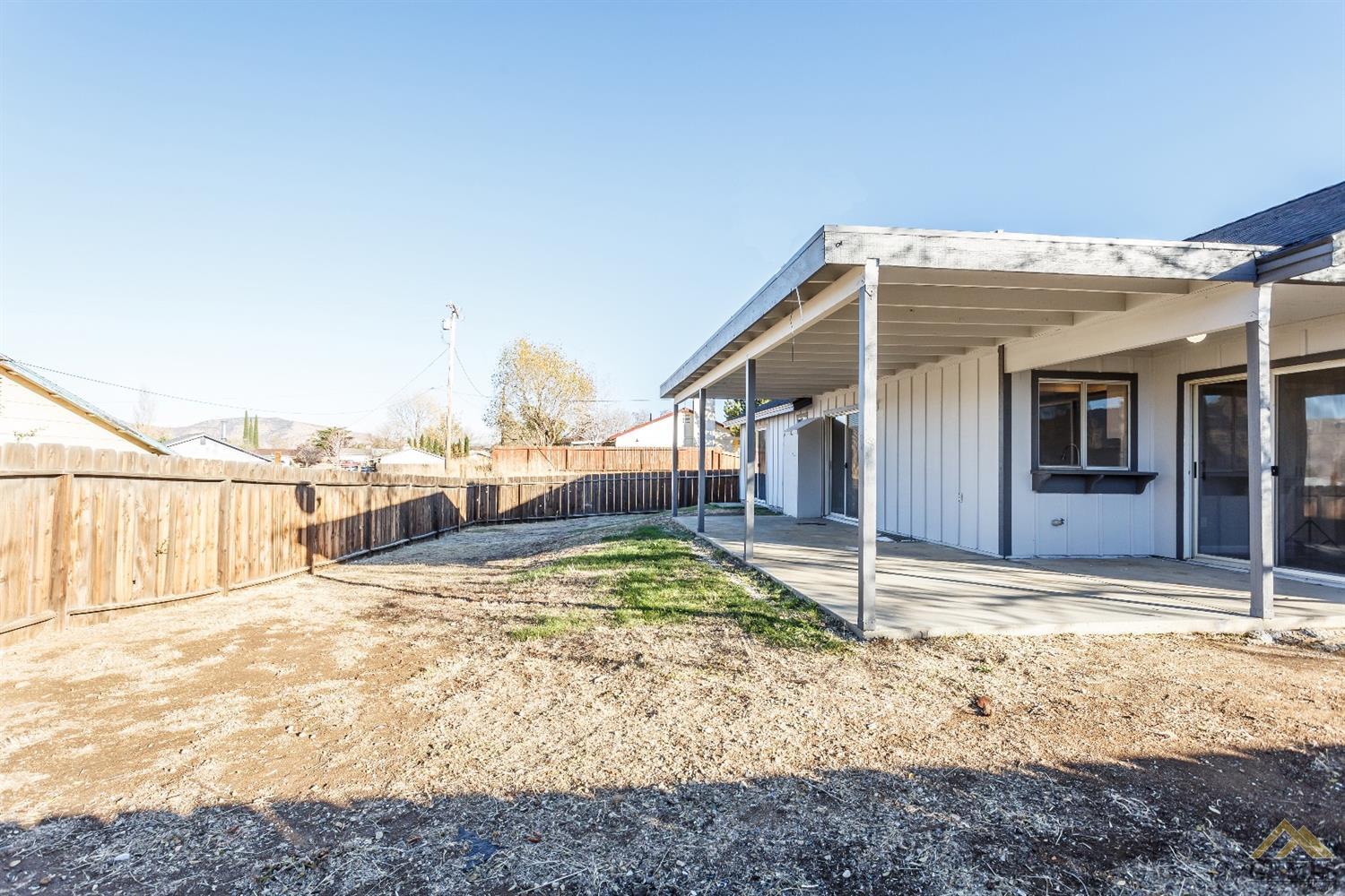 21200 Woodford Tehachapi Rd, Tehachapi, CA 93561 photo 22