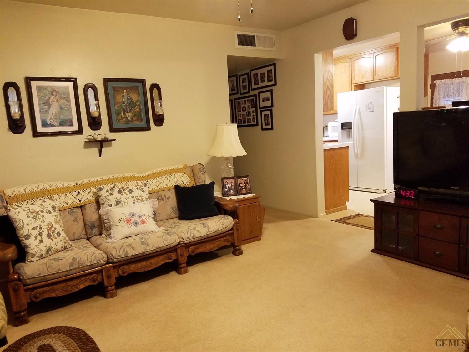 438 Curtis Ave, Shafter, CA 93263 photo 6