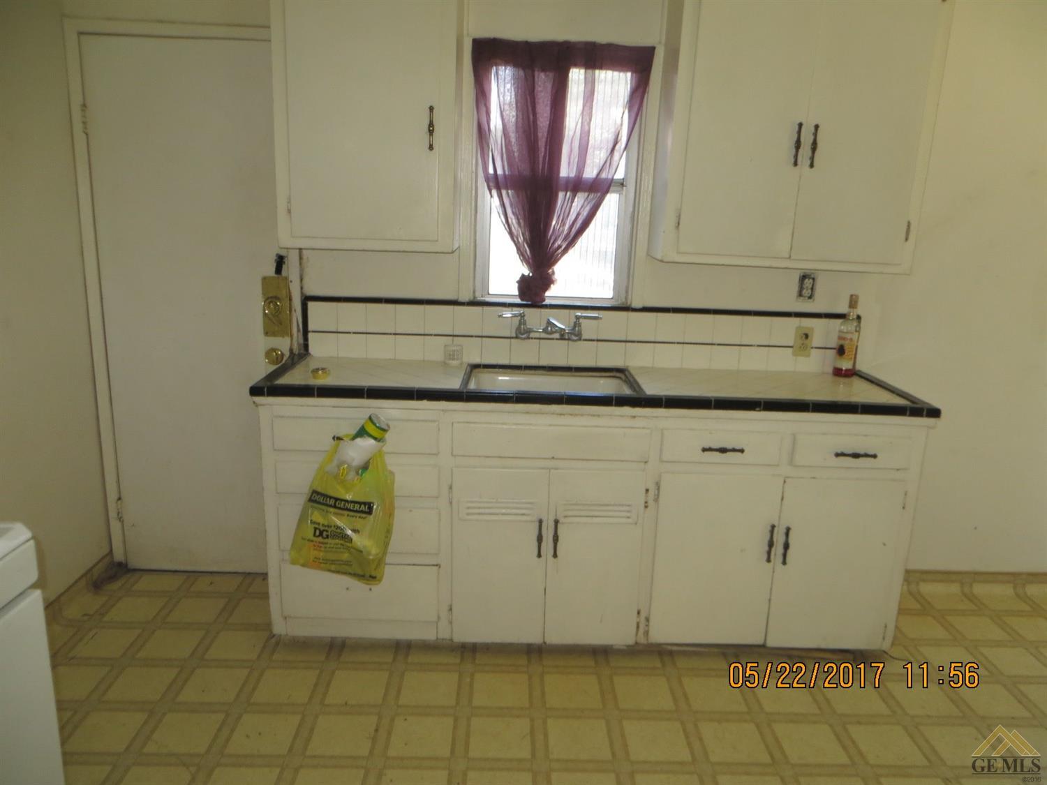 806 E 19th St, Bakersfield, CA 93305 photo 17