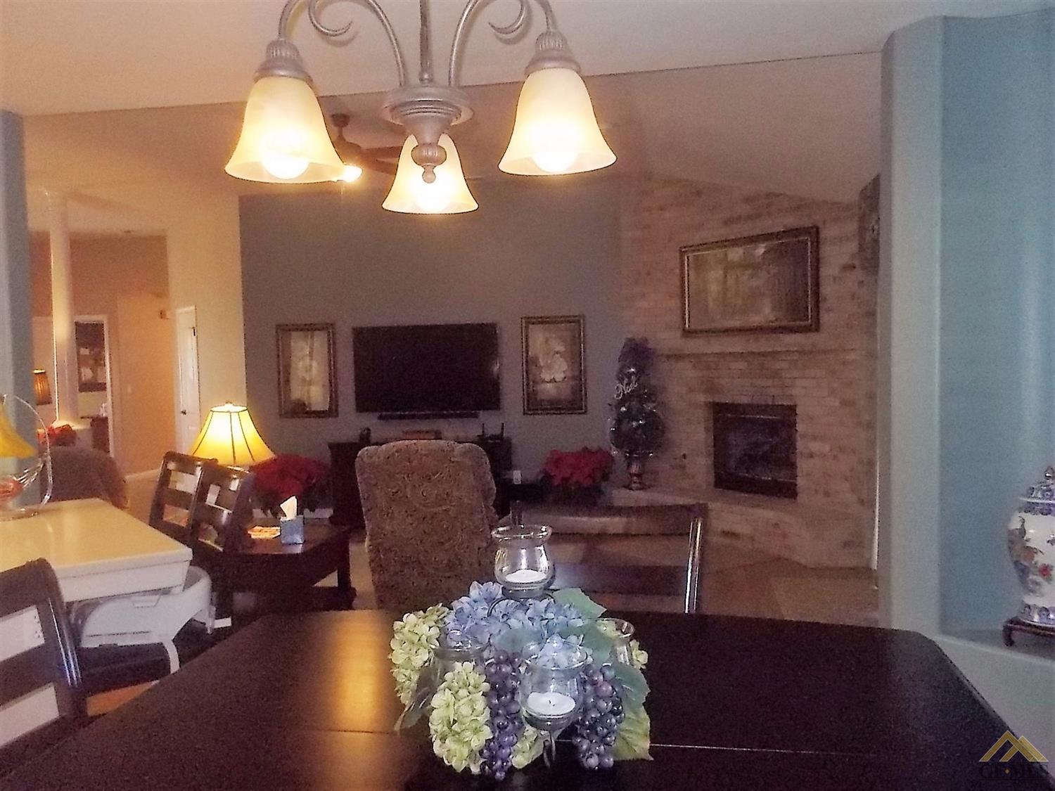 709 Faversham Way, Bakersfield, CA 93311 photo 9