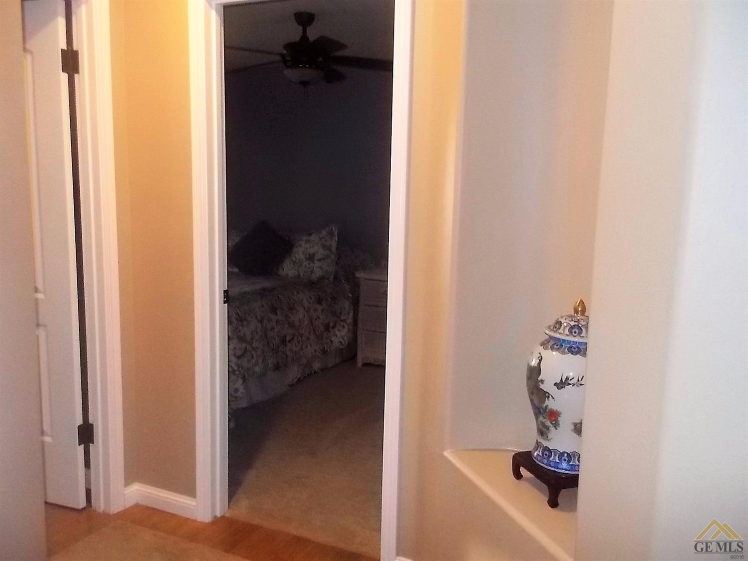 709 Faversham Way, Bakersfield, CA 93311 photo 16