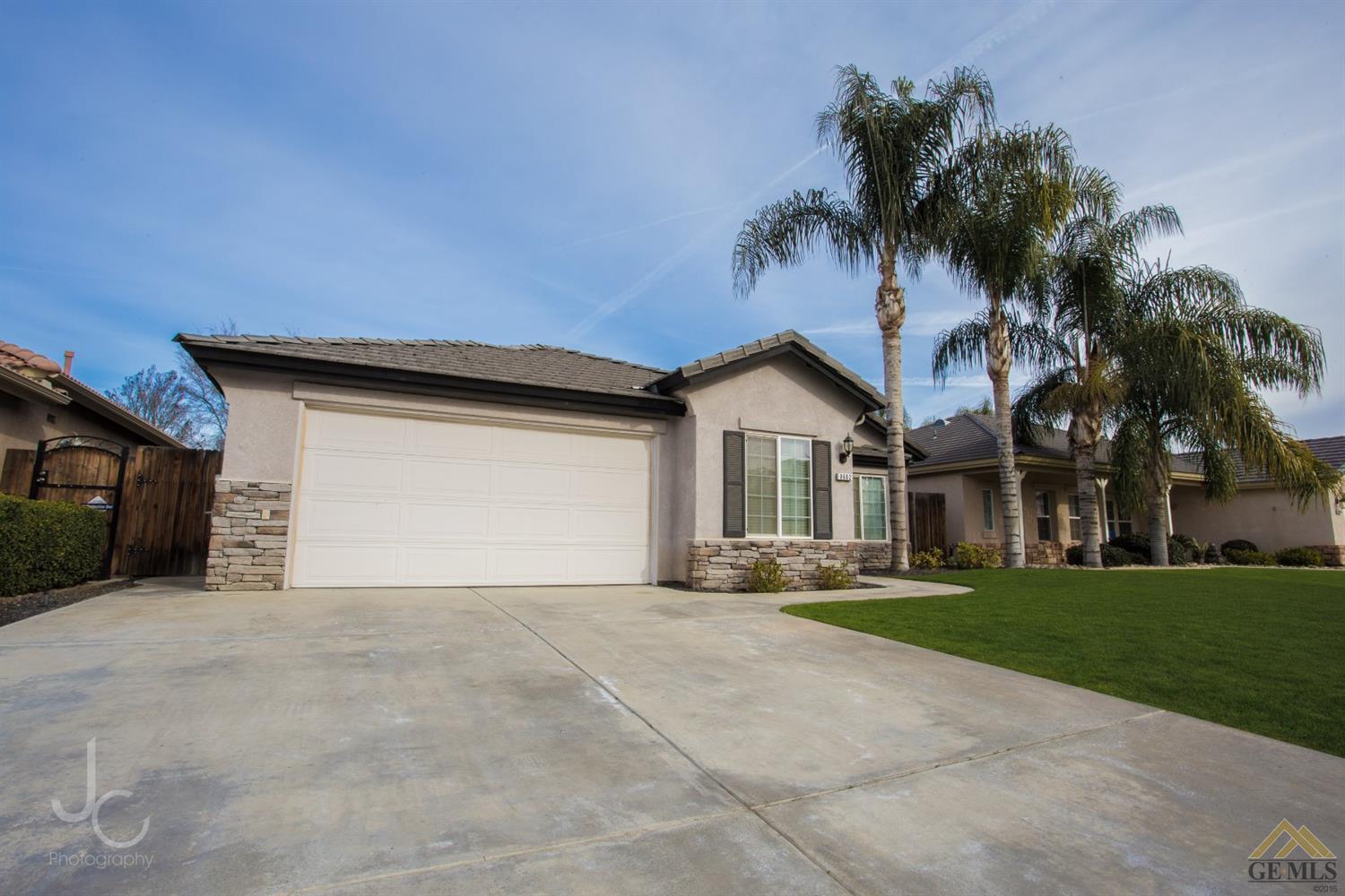 9802 Commodore Dr, Bakersfield, CA 93312 photo 4