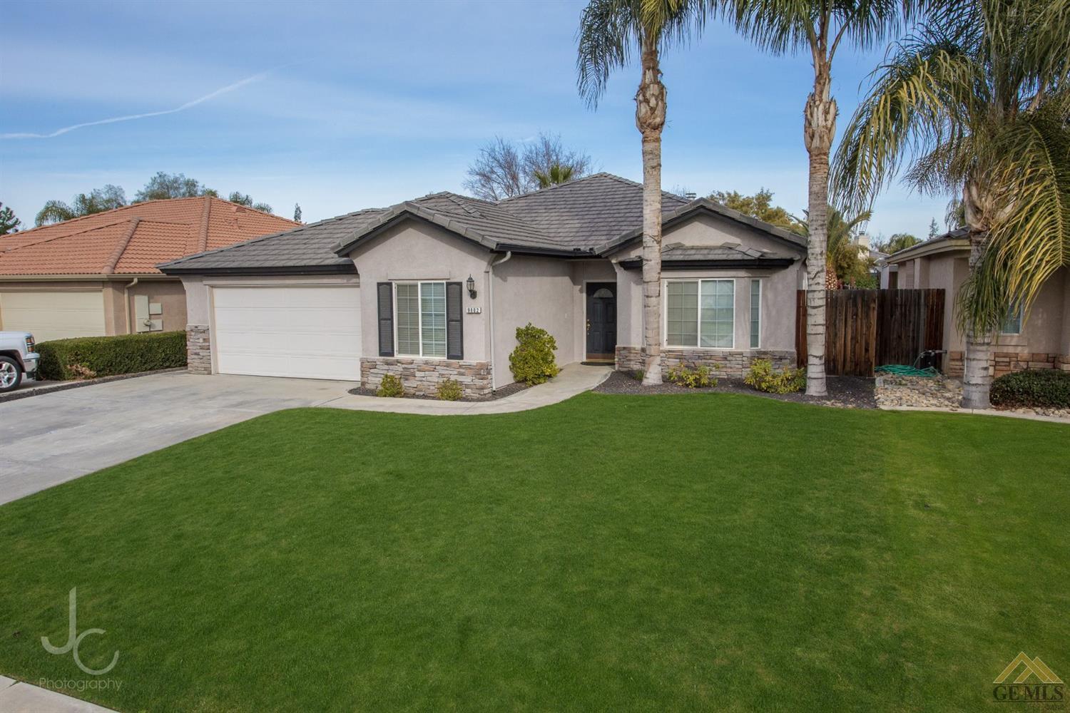 9802 Commodore Dr, Bakersfield, CA 93312 photo 2