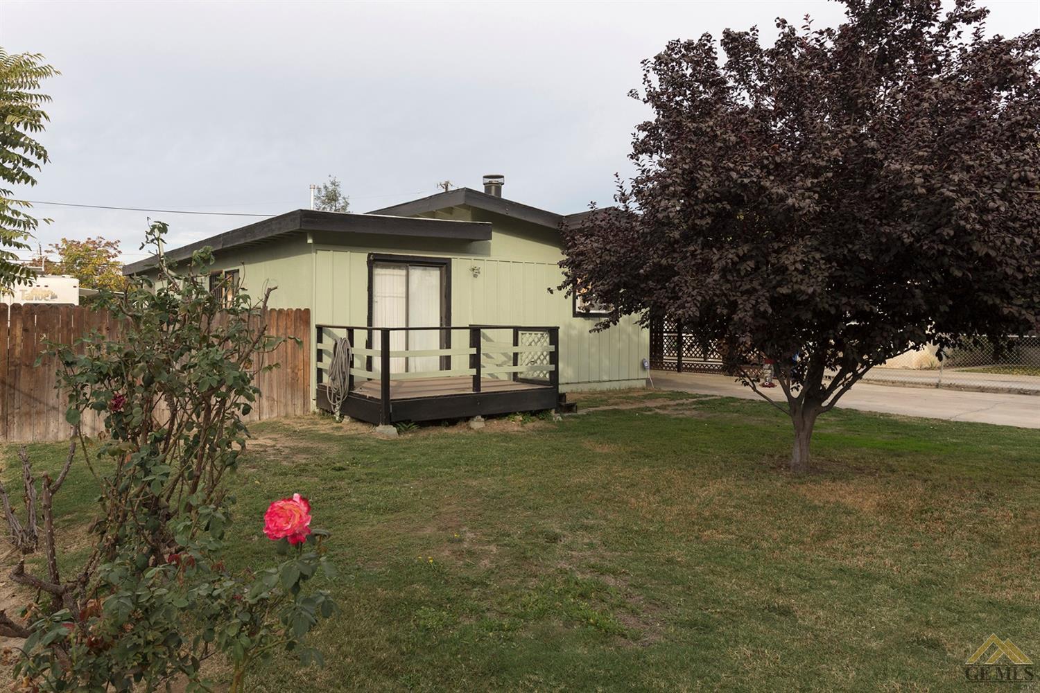 421 Sequoia Dr, Bakersfield, CA 93308 photo 2