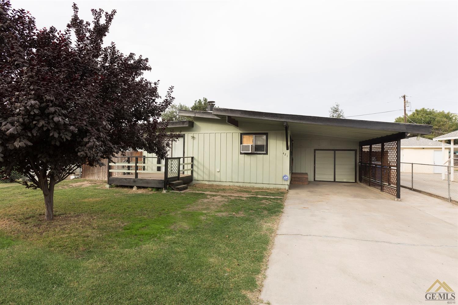 421 Sequoia Dr, Bakersfield, CA 93308 photo 1
