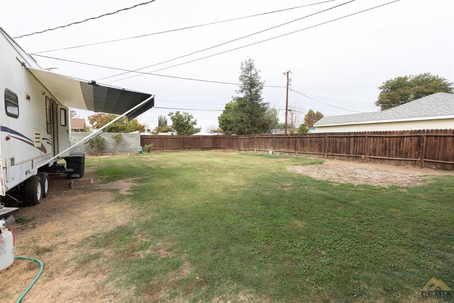 421 Sequoia Dr, Bakersfield, CA 93308 photo 10