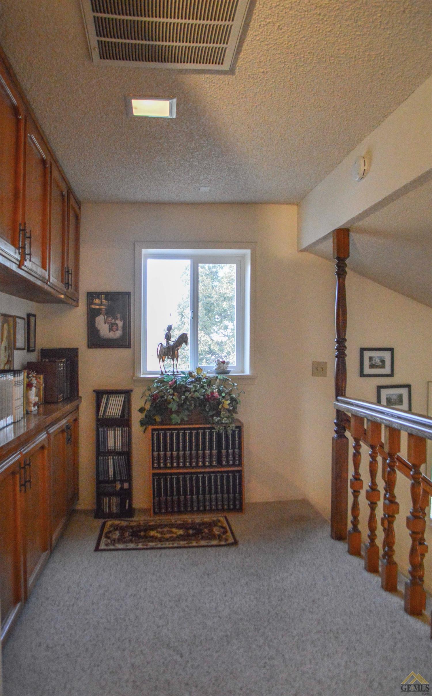 21004 Ridgeway Dr, Tehachapi, CA 93561 photo 11
