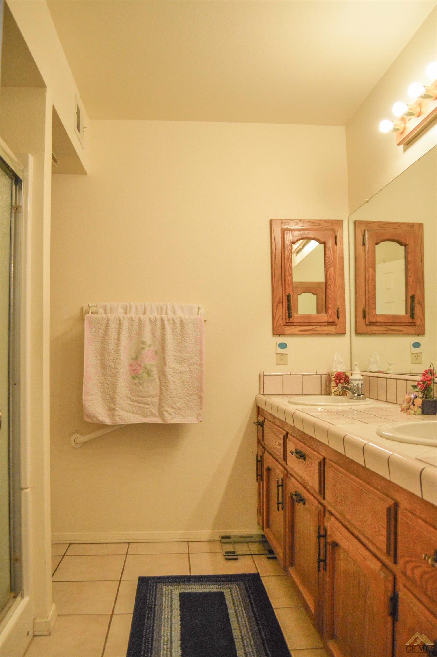 21004 Ridgeway Dr, Tehachapi, CA 93561 photo 14