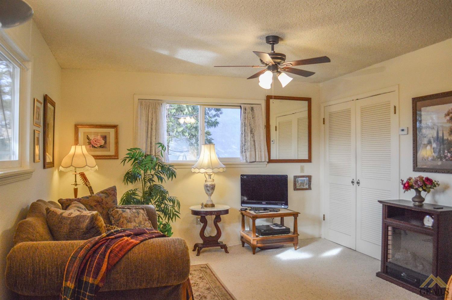 21004 Ridgeway Dr, Tehachapi, CA 93561 photo 13