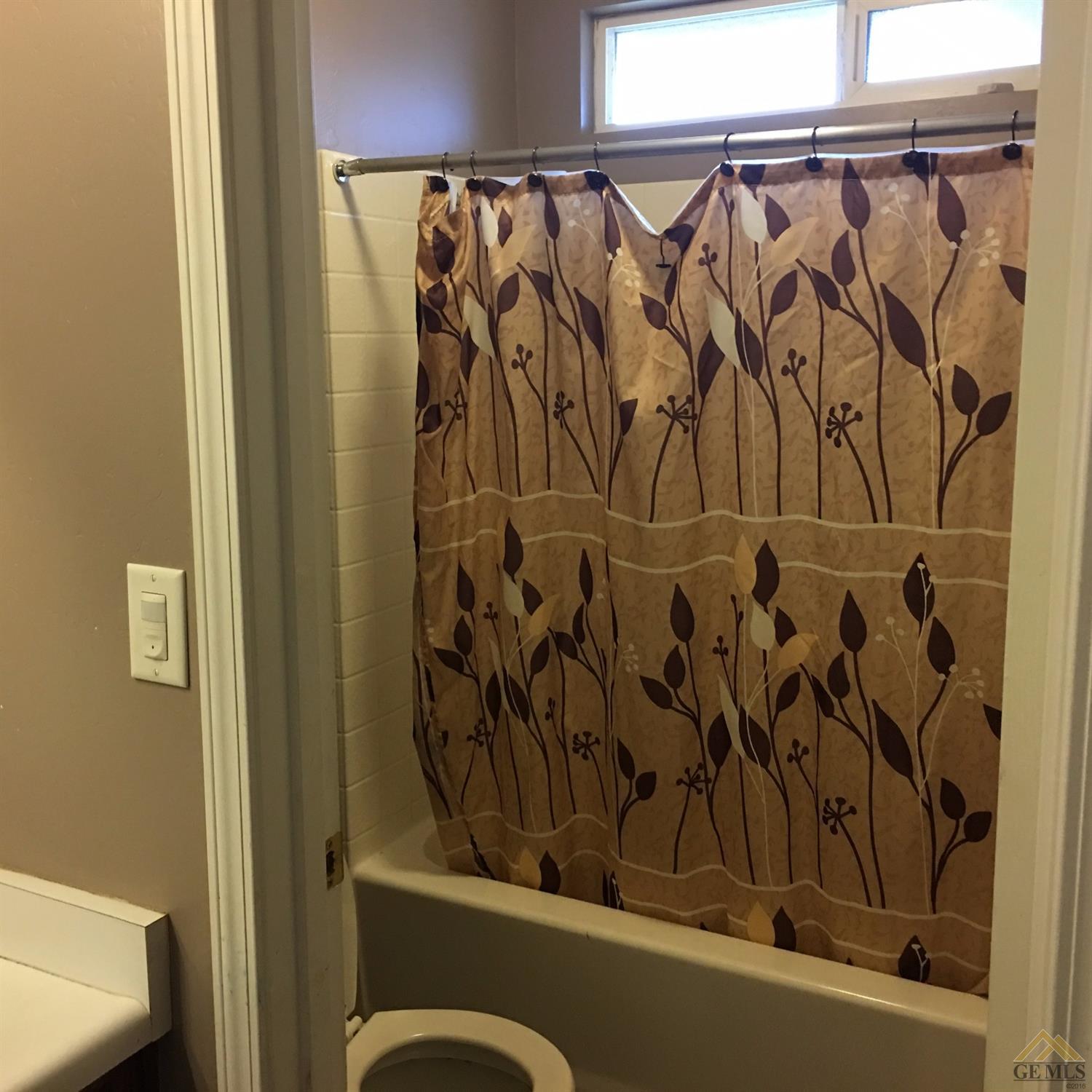333 Chris Ct, Shafter, CA 93263 photo 7