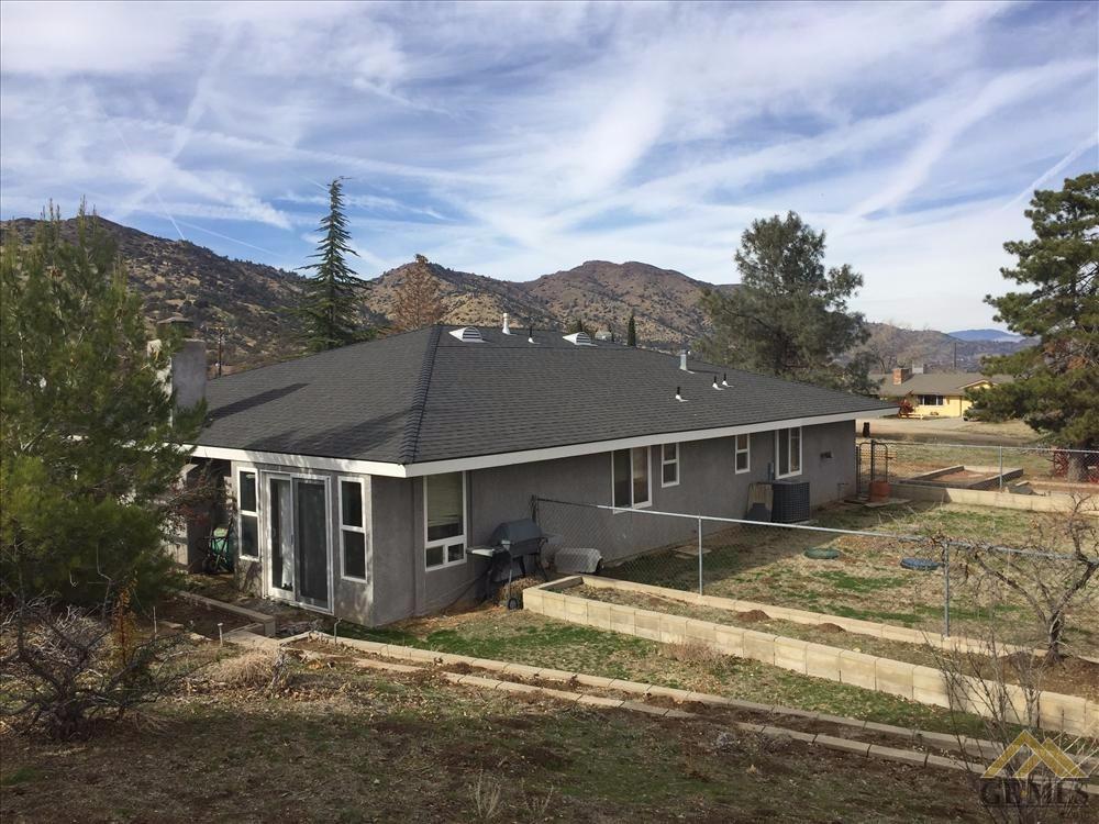 21236 Jeffery Rd, Tehachapi, CA 93561 photo 3