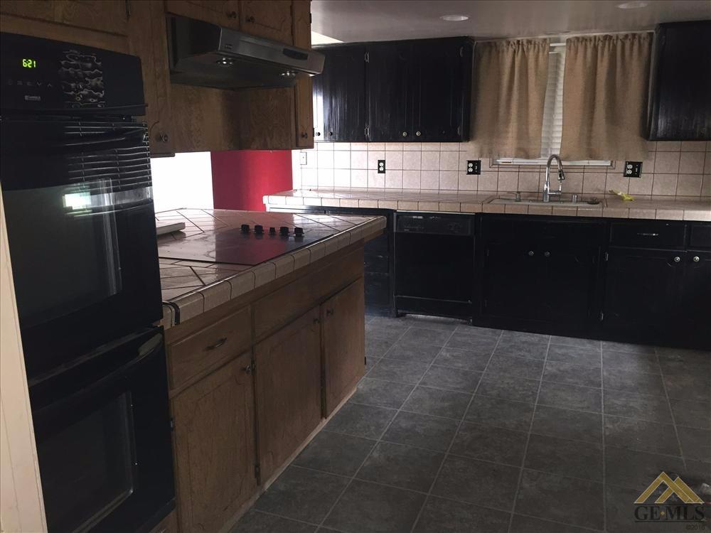 21236 Jeffery Rd, Tehachapi, CA 93561 photo 9