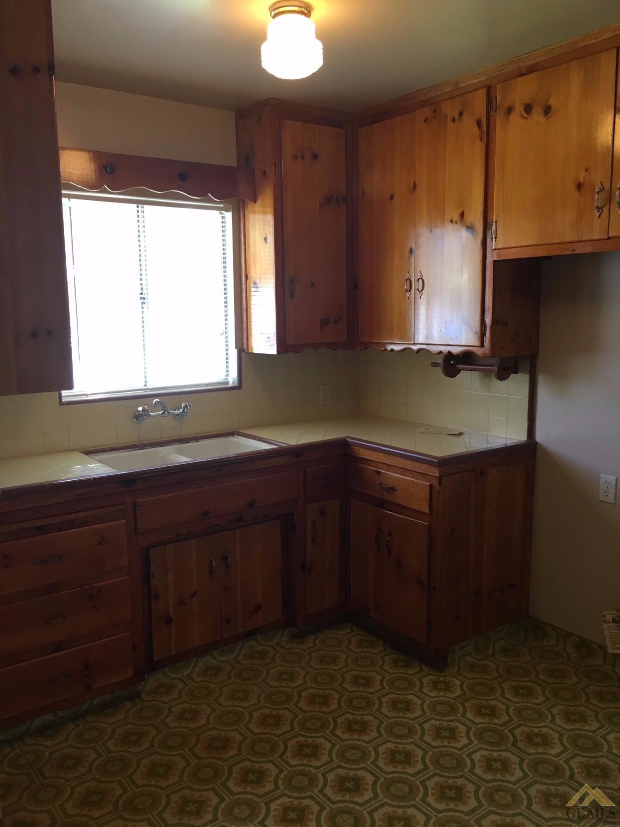 101 Bendix St, Bakersfield, CA 93308 photo 13