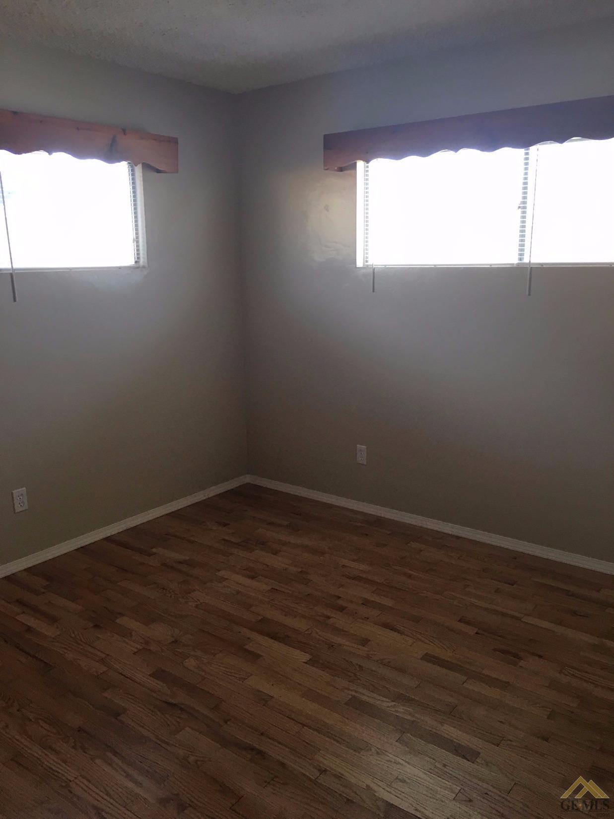 101 Bendix St, Bakersfield, CA 93308 photo 8