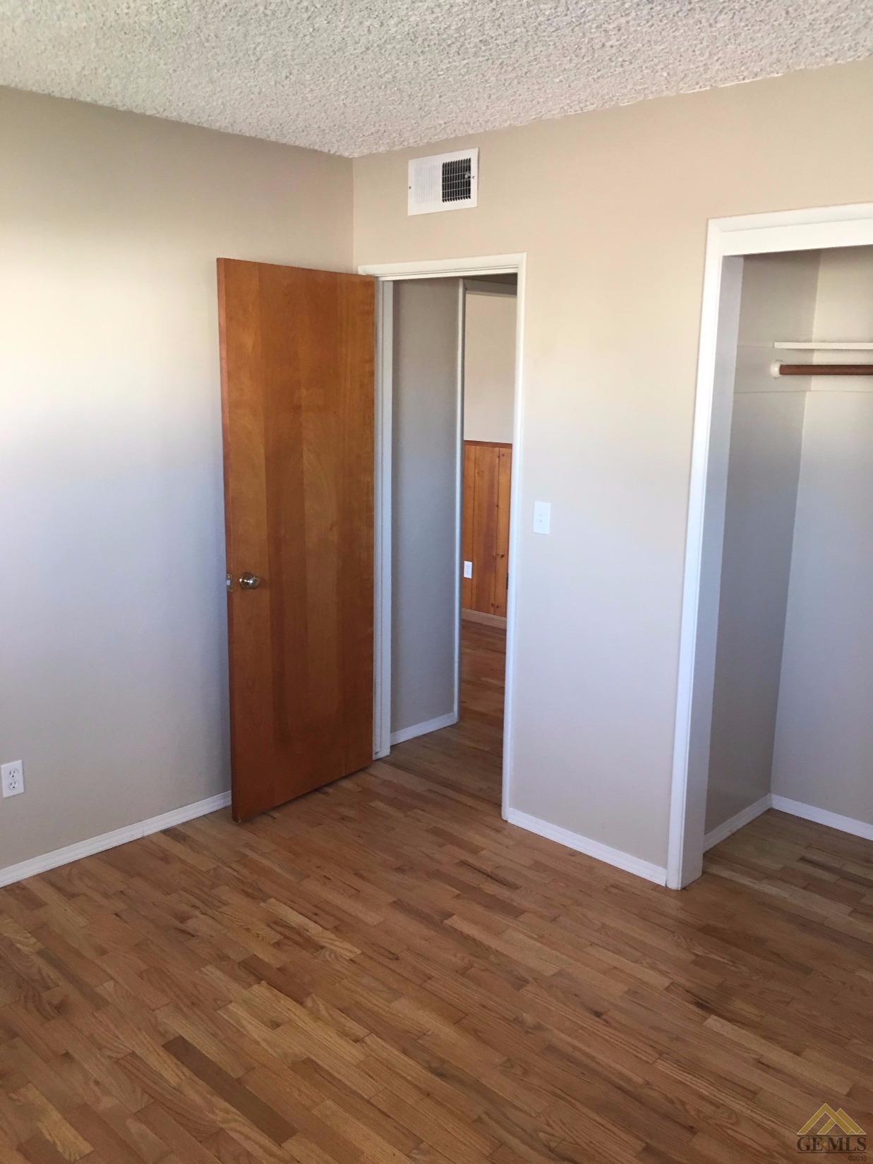 101 Bendix St, Bakersfield, CA 93308 photo 7