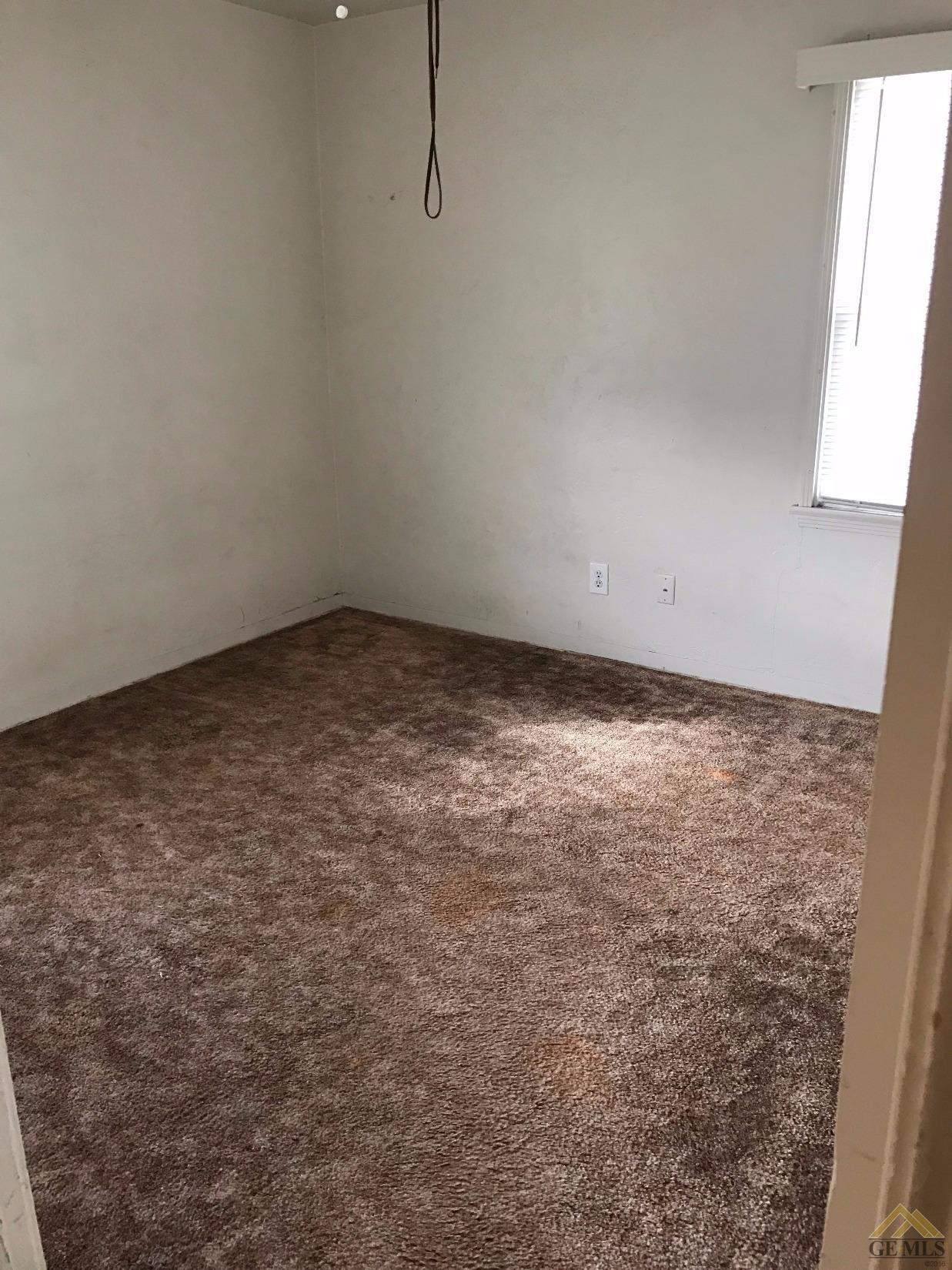 2714 16th St, Bakersfield, CA 93301 photo 8