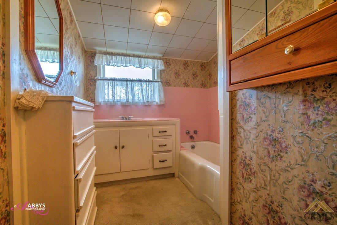 110 Pico St, Taft, CA 93268 photo 16