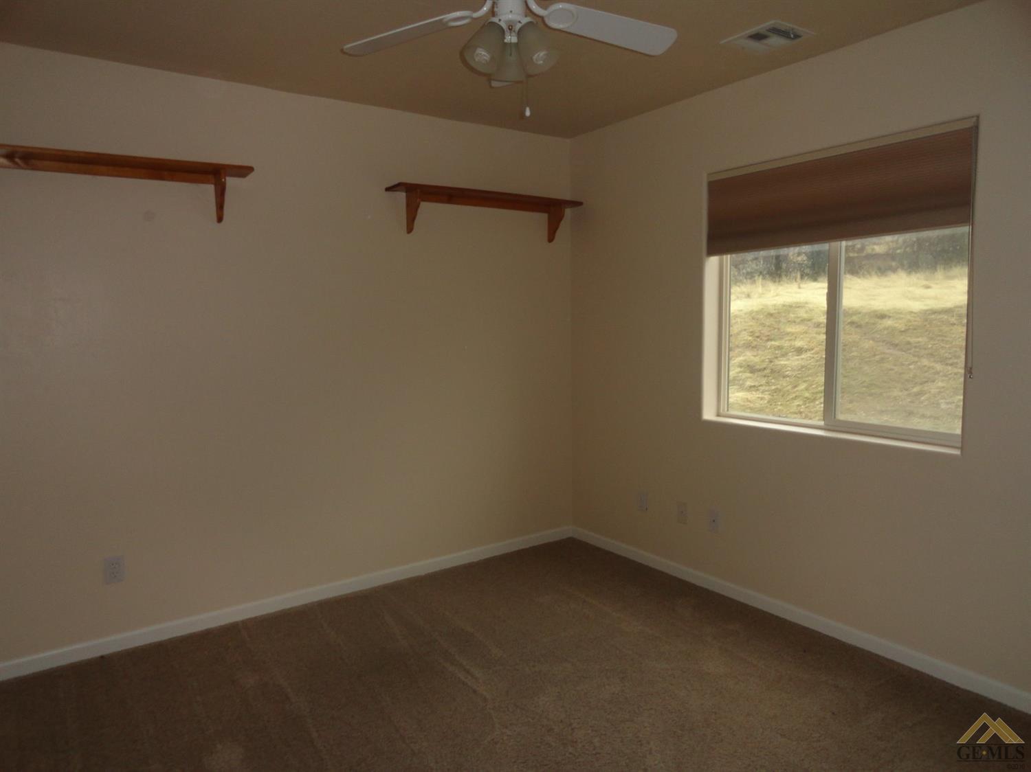 27201 Buckpasser Dr, Tehachapi, CA 93561 photo 12