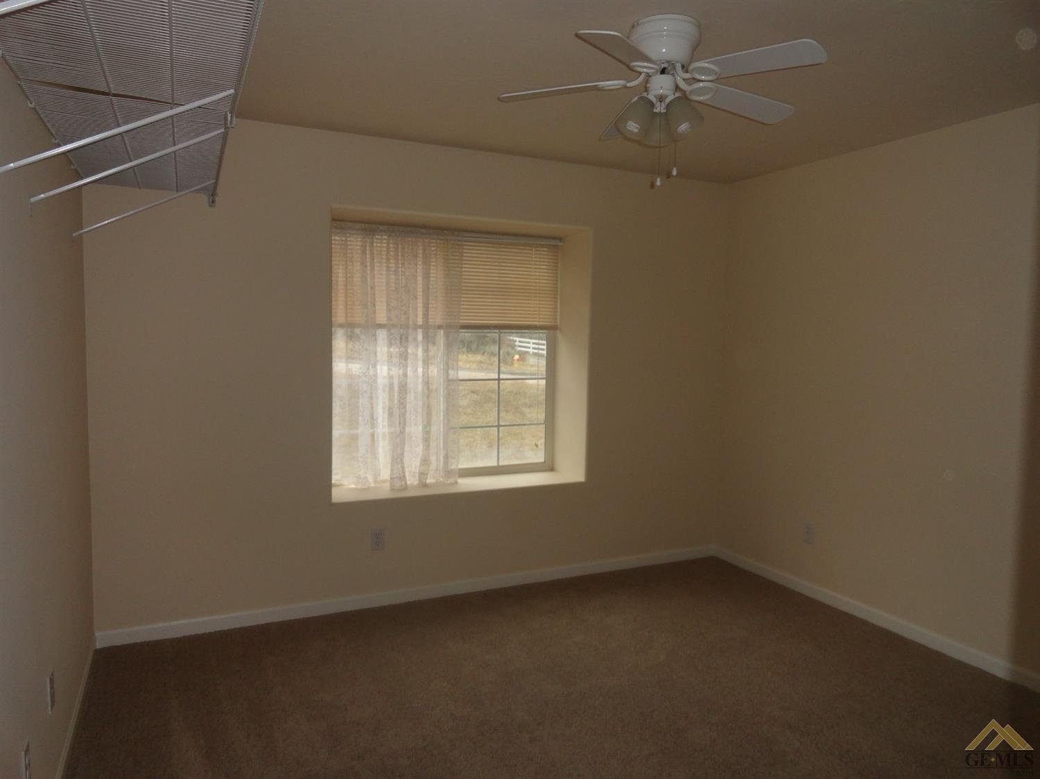 27201 Buckpasser Dr, Tehachapi, CA 93561 photo 11