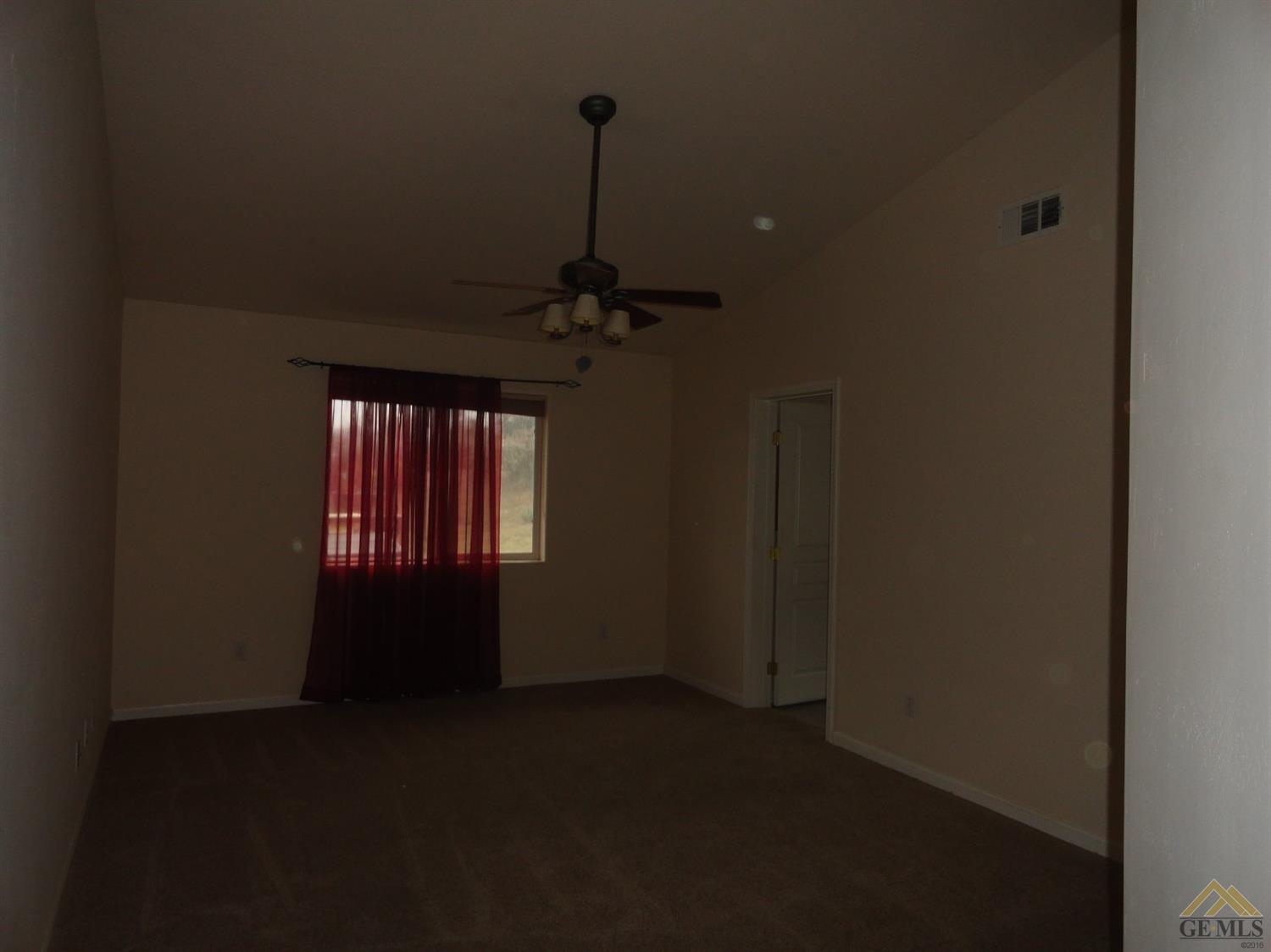 27201 Buckpasser Dr, Tehachapi, CA 93561 photo 7