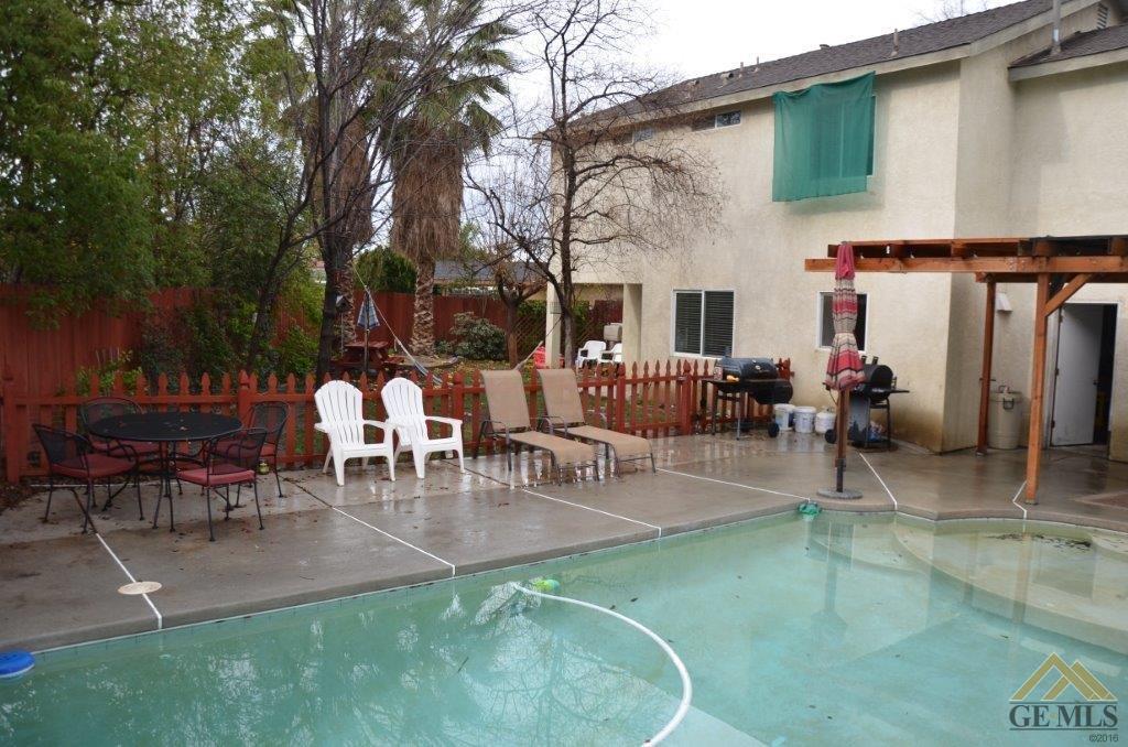4305 Blue Devils Ave, Bakersfield, CA 93313 photo 12