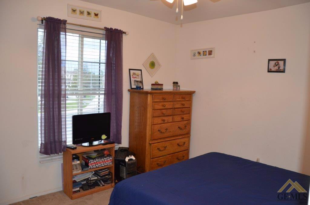 4305 Blue Devils Ave, Bakersfield, CA 93313 photo 11