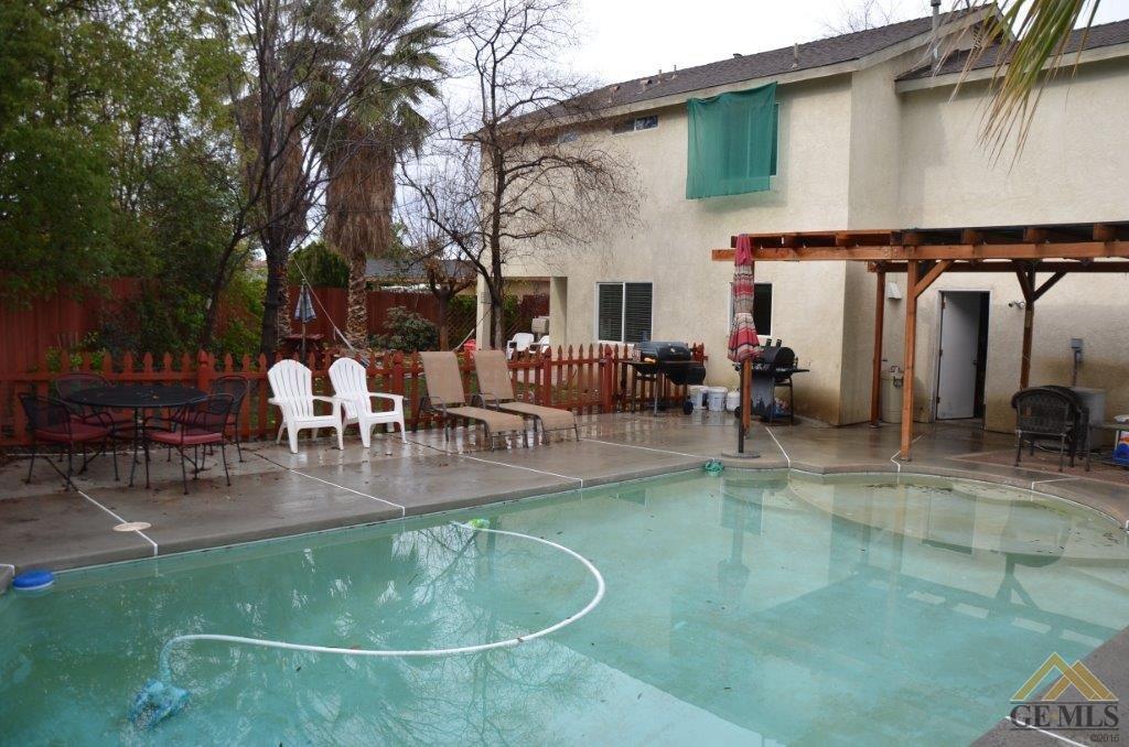 4305 Blue Devils Ave, Bakersfield, CA 93313 photo 20