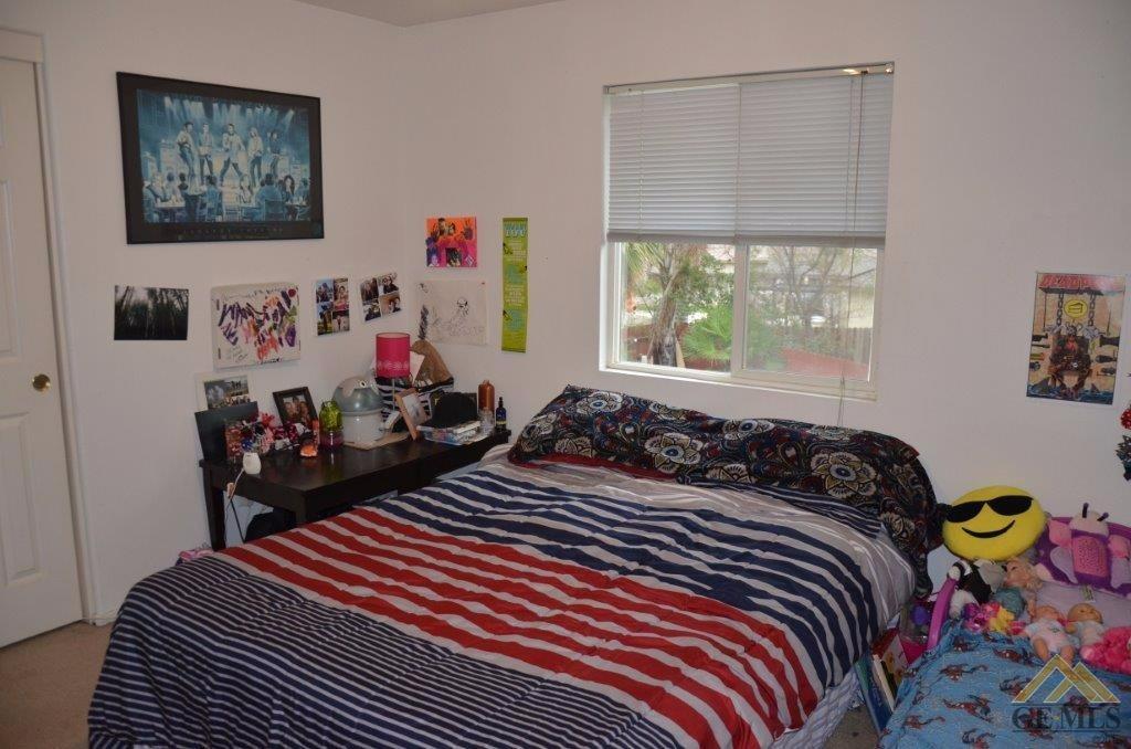 4305 Blue Devils Ave, Bakersfield, CA 93313 photo 9