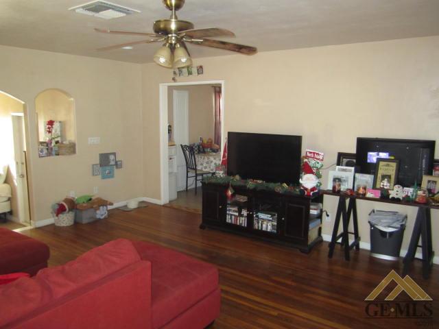 341 Wetherley Dr, Bakersfield, CA 93309 photo 4