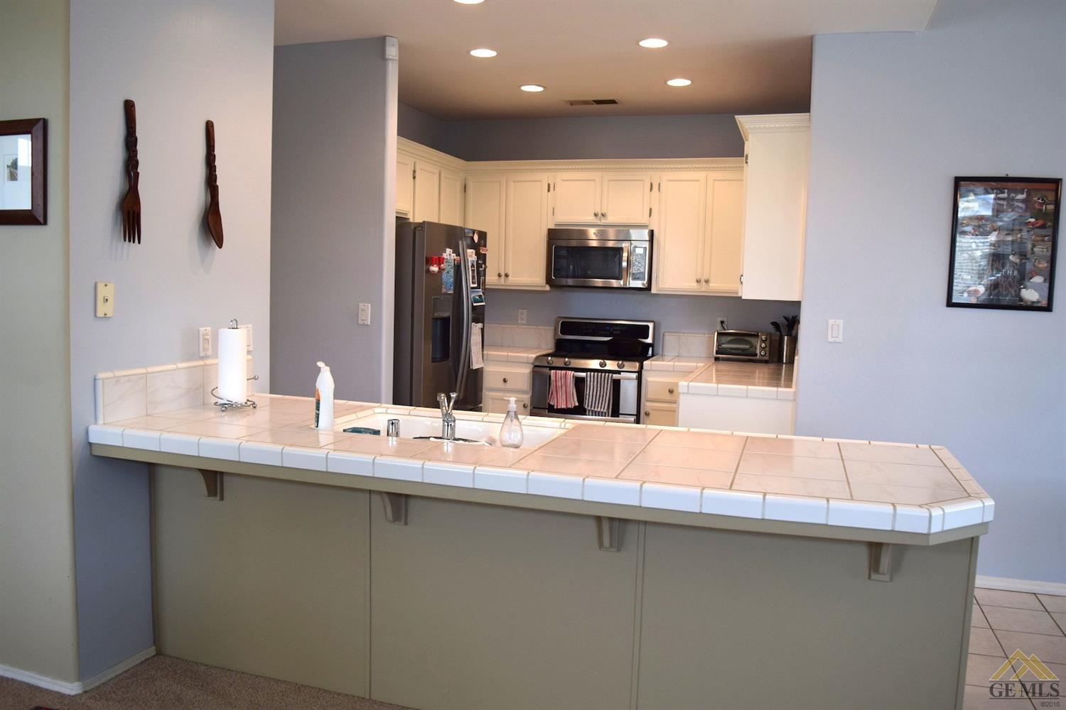 10325 Bichester Ct, Bakersfield, CA 93311 photo 5