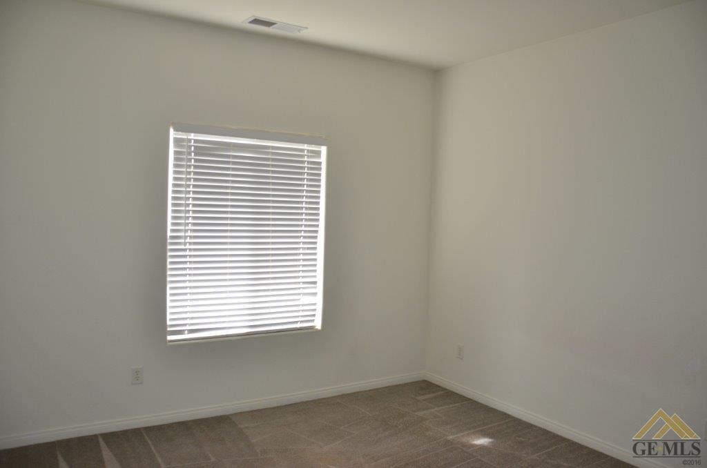 11724 Copernicus Ave, Bakersfield, CA 93312 photo 20