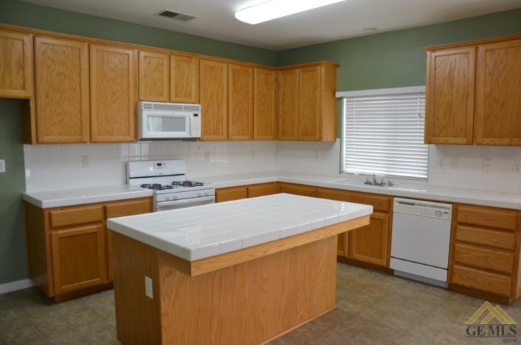 11724 Copernicus Ave, Bakersfield, CA 93312 photo 12