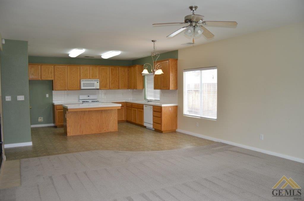 11724 Copernicus Ave, Bakersfield, CA 93312 photo 10