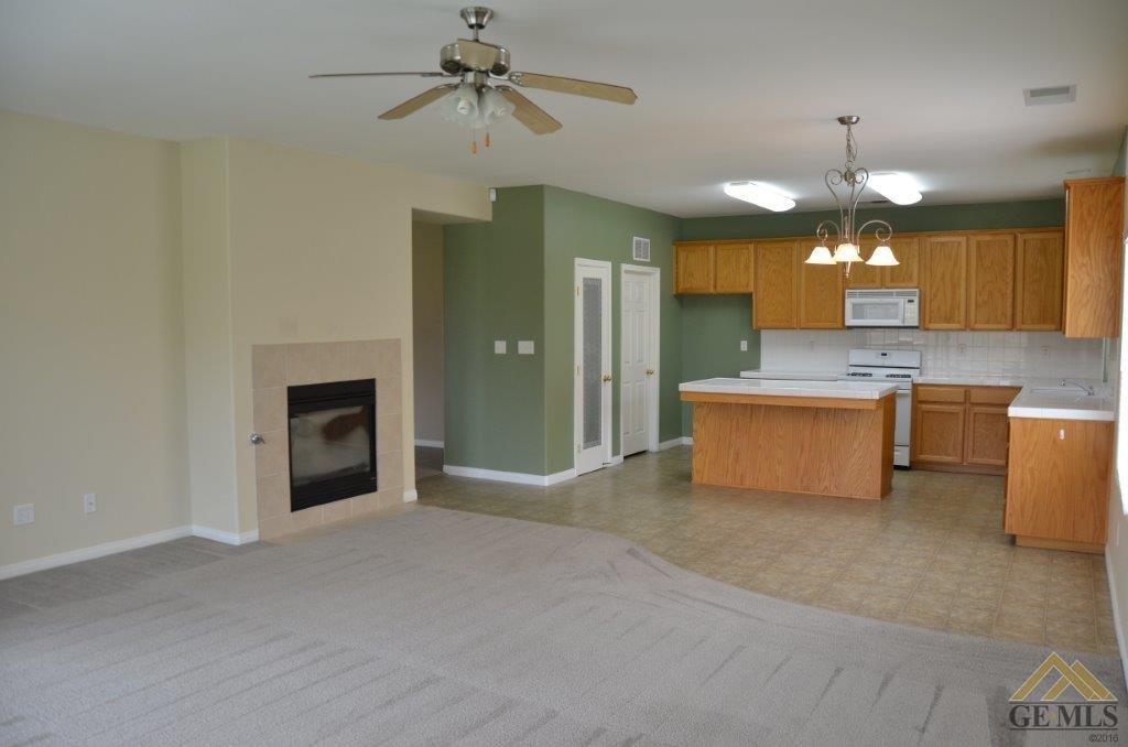 11724 Copernicus Ave, Bakersfield, CA 93312 photo 8